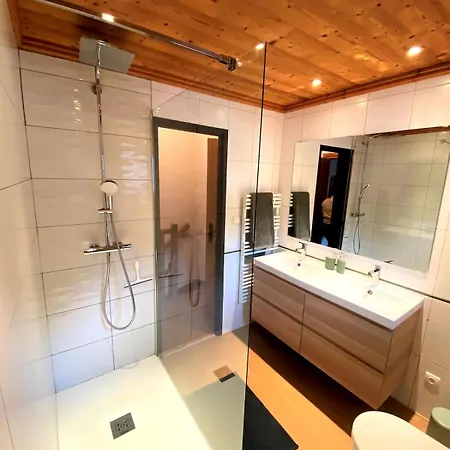 Apartment Nouveau - Duplex Avec Terrasse Et Parking 70m